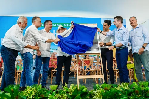 
				Em Maceió, Lula critica ‘golpe’ do Banco Master, recebe apoio de JHC e diz que ano é de comparação
			
			