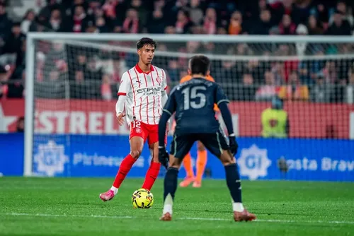 
				Jogos de hoje: quem joga no futebol e onde assistir ao vivo – segunda-feira (26/01/2026)
			
			