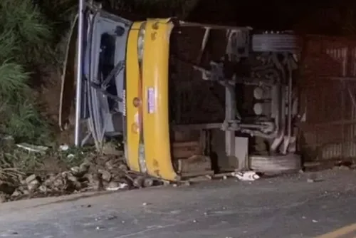 
				Mãe e filha de Delmiro Gouveia estão entre as vítimas de acidente com ônibus em Minas Gerais
			
			