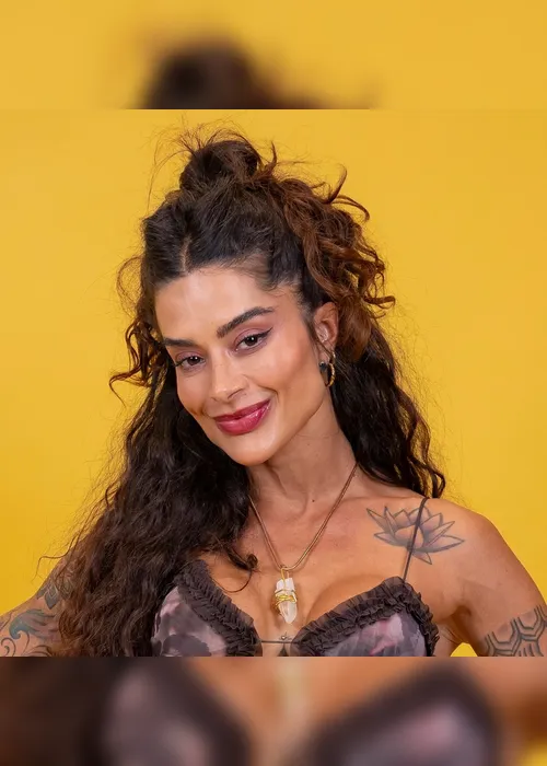 
				Aline Campos revela ter sido vítima de abuso sexual duas vezes
			
			