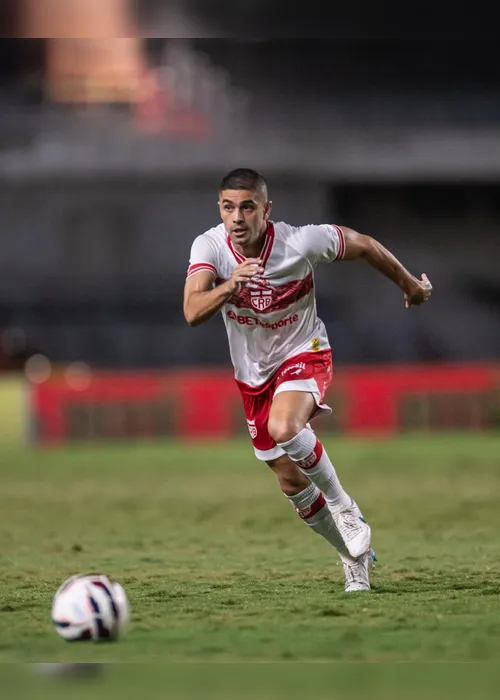 
				CRB anuncia contratação de Pedro Castro e saída de Gegê
			
			