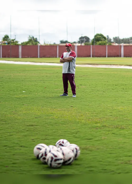 
				Com elenco definido e mercado ativo, CRB inicia pré-temporada para 2026
			
			