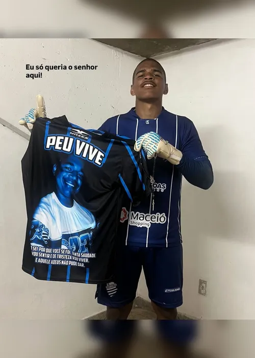 
				Destaque do CSA na Copinha, goleiro homenageia pai morto por organizada
			
			