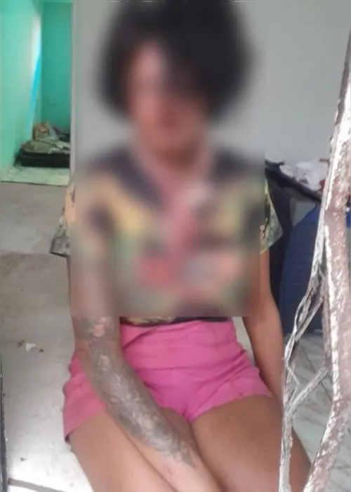 
				Presos dois suspeitos de matar homem e torturar mulher na Grota do Rafael
			
			
