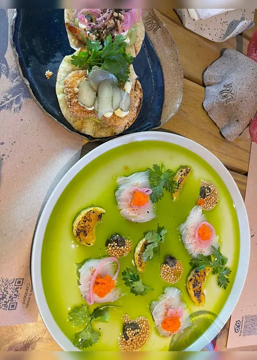 
				Onde o mar encontra a brasa - Mahr Gastronomia
			
			