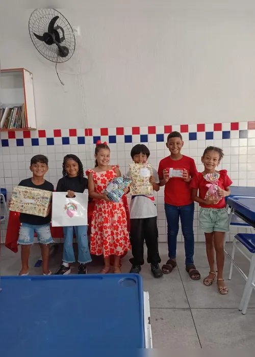 
				Todas as 6.850 cartinhas de Alagoas são adotadas e presentes já chegam às mãos das crianças
			
			