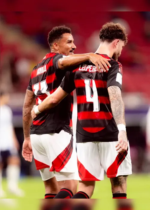 
				Zagueiros decidem, Flamengo vence o Pyramids e enfrenta o PSG na final
			
			