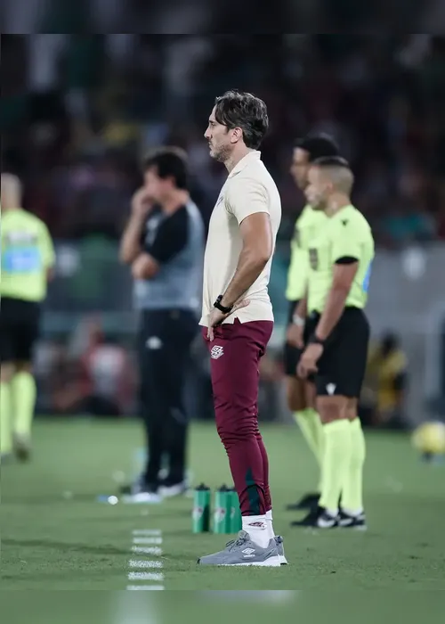 
				Zubeldía vê erro de arbitragem em lance decisivo de Vasco x Fluminense: 'Deveria voltar'
			
			