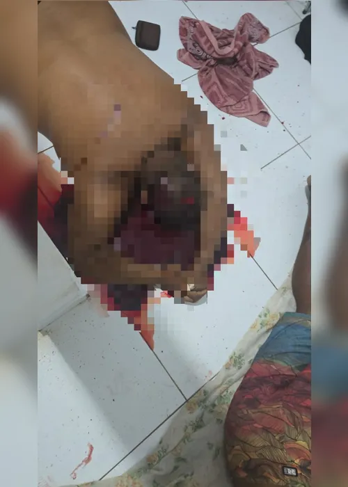 
				Corpos espalhados pelos cômodos: como a polícia encontrou o cenário da chacina em Ipioca
			
			