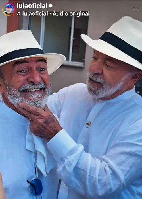 
				Lula encontra seu “clone” alagoano e momento inusitado rouba a cena em Maceió
			
			