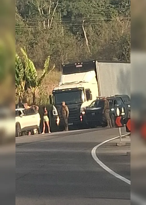 
				Polícia intercepta carro com armas e drogas e prende dois suspeitos em São Miguel dos Campos
			
			