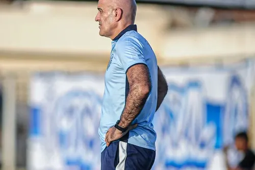 
				Técnico do CSA, Schülle projeta clássico nas semifinais: “É uma nova competição”
			
			