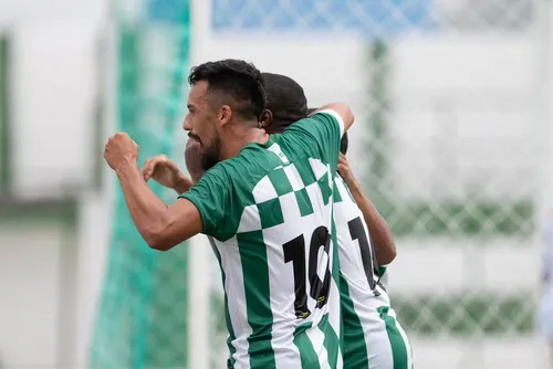 
				Murici faz valer mando de campo, supera o CSE e confirma vaga nas semifinais: 3 x 1
			
			