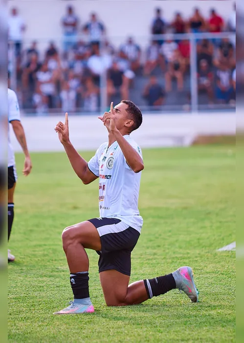 
				ASA vence o Penedense, mantém invencibilidade e carimba liderança do Alagoano; 2 x 0
			
			