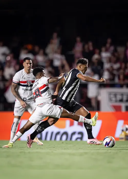 
				Santos x São Paulo: onde assistir ao vivo, horário e prováveis escalações do jogo
			
			