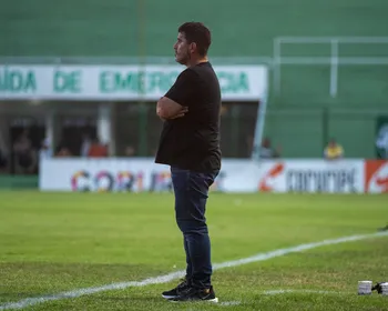 Barroca aponta falta de eficácia e busca blindar o CRB para as semifinais