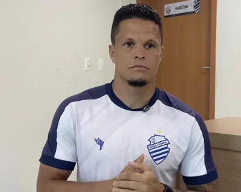 CSA encerra treinos e Buba projeta clássico contra o CRB: "Dar a nossa vida em campo"