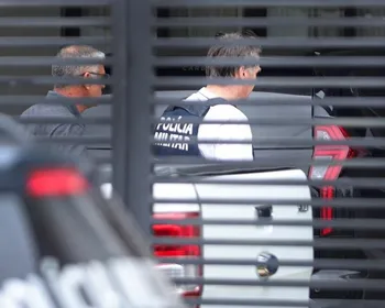 Bolsonaro pede a Moraes autorização para receber nora e netas em casa