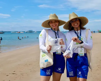 Francês recebe projeto Praia 10 Lixo Zero e mobiliza turistas, ambulantes e moradores
