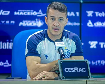 Ronaldo Mendes celebra gol e superação no CSA: "Tira um peso e marca minha reconstrução"