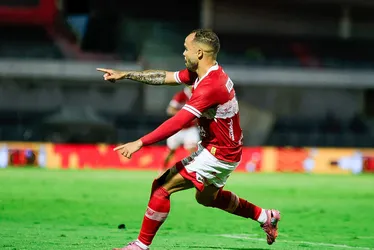 
				Com gol de Baggio, CRB vence o Figueirense e avança para a 5ª fase da Copa do Brasil: 1x0

			