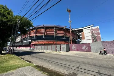 
				Conheça o projeto que mudou a história do Lanús, carrasco do Flamengo na Recopa
			
			