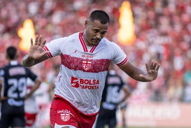 
				CRB atropela o ASA no jogo de ida, com dois gols de Mikael e um de Douglas Baggio: 3x0

			