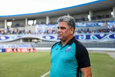 
				CSA chega a 22 trocas de técnicos desde 2020 e mantém média de três por temporada
			
			