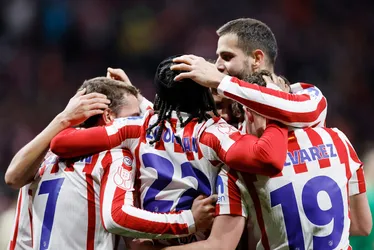 
				Deco critica VAR após derrota do Barcelona para o Atlético
			
			