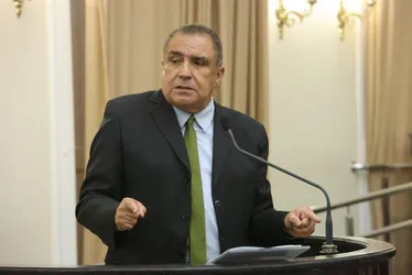  Deputado cobra interiorização do turismo em AL para evitar esgotamento de Maceió 
