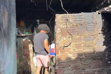 
				Família perde tudo em incêndio e precisa começar do zero em Maceió
			
			