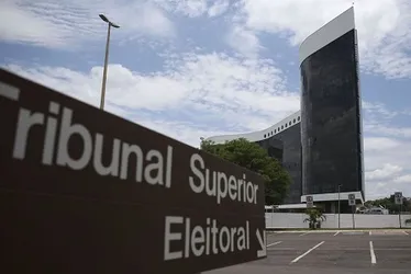 
				Governo deve pagar advogado americano para Moraes, e isso custa muito caro
			
			