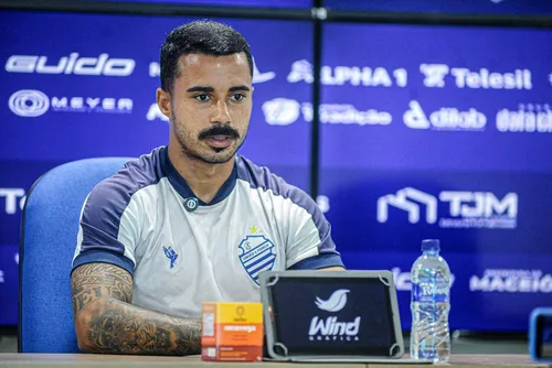
				Bigode projeta decisão e destaca intensidade com Moacir no CSA: 'Estamos muito motivados'
			
			
