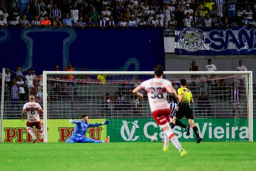 
				CRB vence CSA e tem a vantagem de perder por 1 gol de diferença no jogo de volta: 2x0
			
			