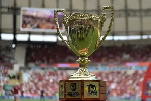 
				Fluminense x Flamengo: vidente crava campeão do Campeonato Carioca
			
			