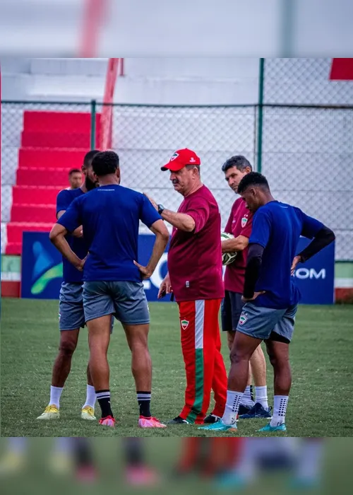 
				Com salários atrasados, jogadores do CSE entram em greve e não treinam
			
			