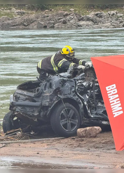 
				Vídeo: chuva deixa rastro de destruição em Piranhas
			
			