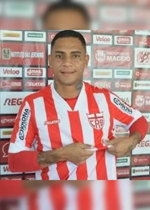 <br /> Jogador com passagem pelo CRB é preso em bloco de carnaval em MG<br /><br />