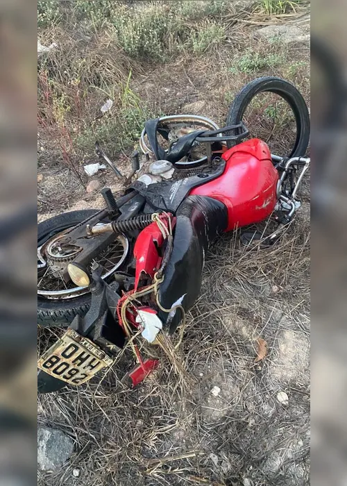 
				Motociclista morre em acidente de trânsito em Coruripe; polícia investiga causas
			
			