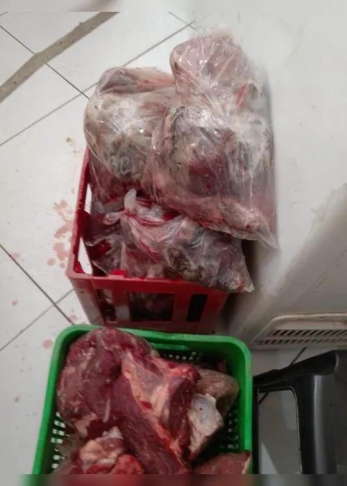 
				Vigilância Sanitária apreende 250kg de alimentos vencidos no Eustáquio Gomes
			
			