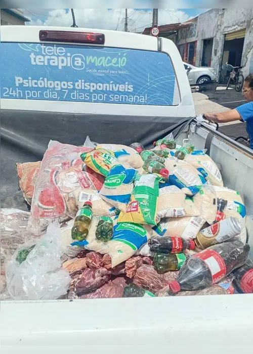 
				Vigilância Sanitária apreende 250kg de alimentos vencidos no Eustáquio Gomes
			
			