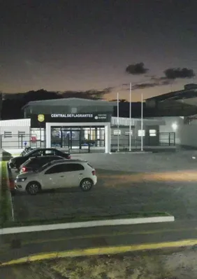 Policial civil é acusado de desacato após acompanhar prisão do filho por tráfico