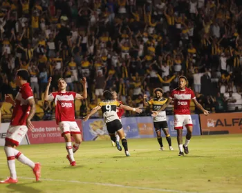 CRB cai diante do Criciúma e chega a 11 jogos seguidos sem vencer: 3 a 1