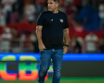 Barroca exalta poder de reação do CRB após “jogo desafiador” contra Ponte Preta