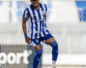Félix Jorge comemora chance no time titular e projeta futuro do CSA na temporada