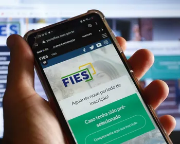 Lula quer incluir inadimplentes do FIES em pacote contra endividamento