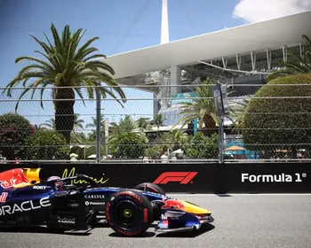 Montoya pede para F1 'tirar' Max Verstappen das corridas