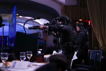 
				Atirador que tentou invadir jantar com Trump vai à audiência nesta 2ª

			