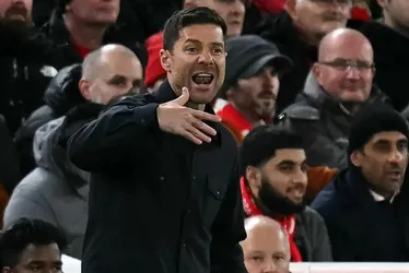 
				Chelsea encaminha contratação de Xabi Alonso como novo técnico
			
			
