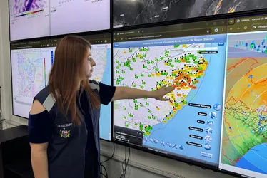 
				Chuvas elevam nível de rios em Alagoas; Semarh mantém monitoramento

			